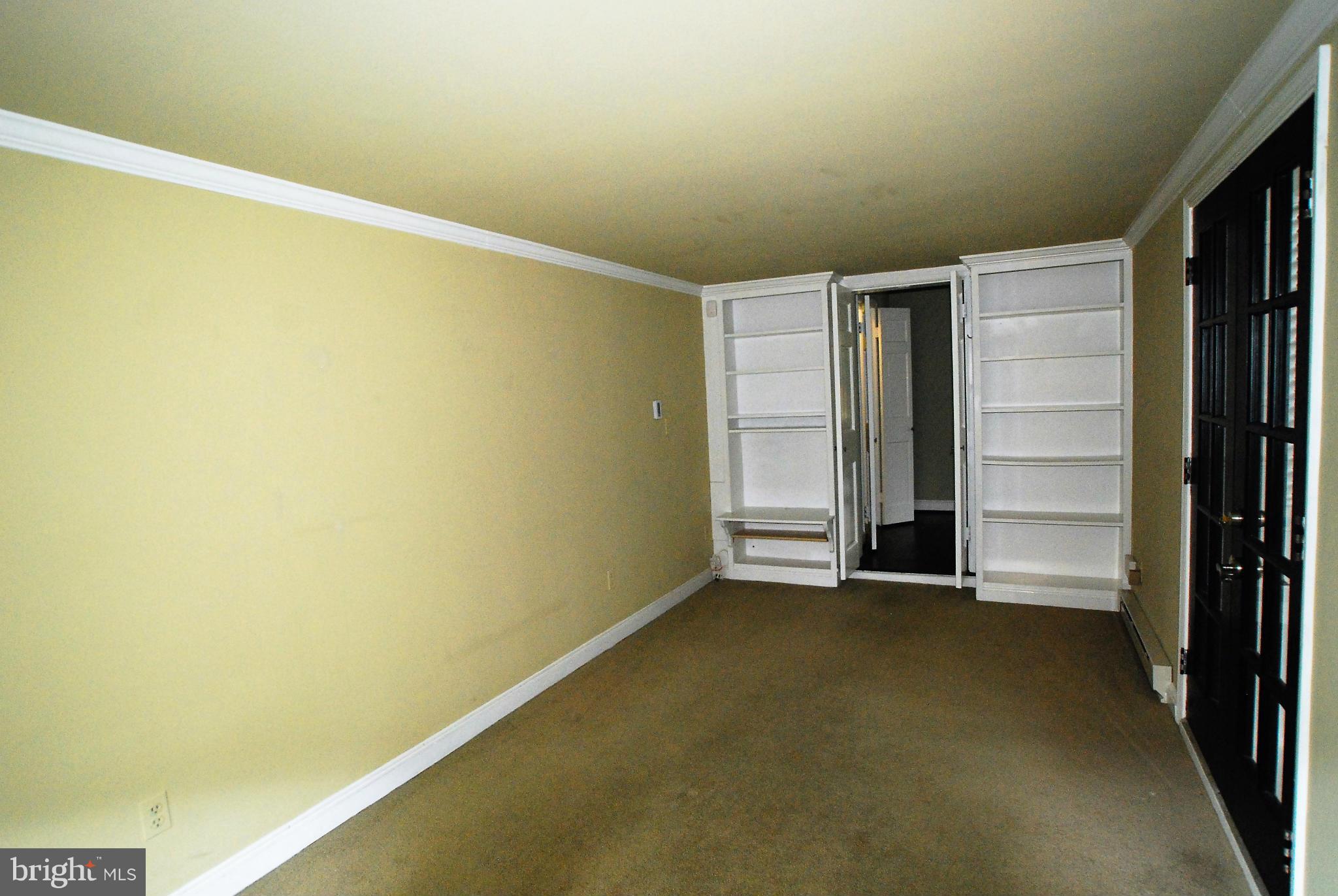 818 Bellemore Road Baltimore, MD 21210 - Photo 16 of 30 Family Room