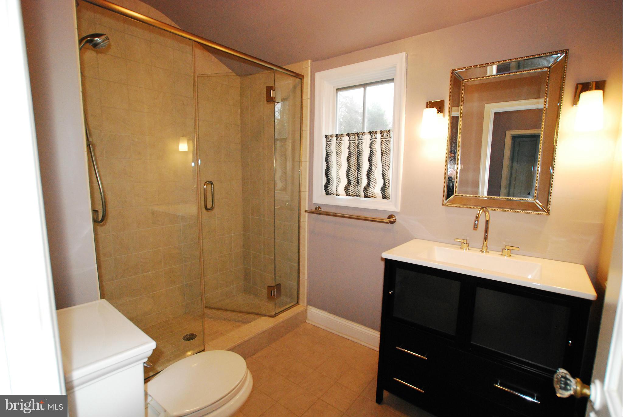 818 Bellemore Road Baltimore, MD 21210 - Photo 30 of 30 Bath