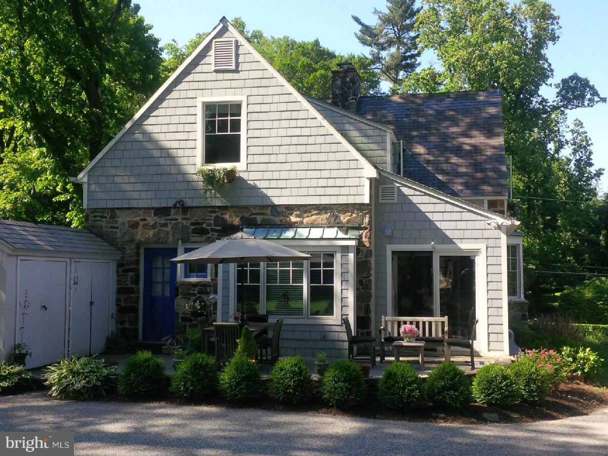 818 Bellemore Road Baltimore, MD 21210 - Photo 4 of 30 Exterior (Rear)