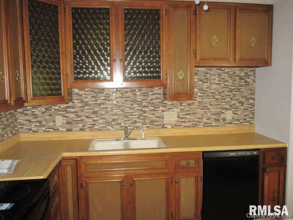 1920 Stonehenge Road Springfield, IL 62702 - Photo 20 of 31