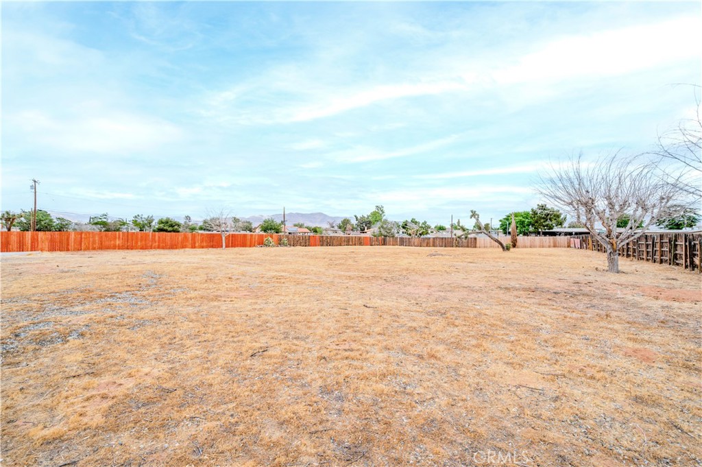 13755 Mohawk Road Apple Valley, CA 92307 - Photo 54 of 66