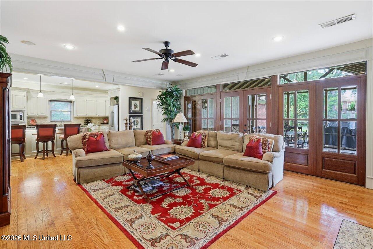 301 Feather Glen Ridgeland, MS 39157 - Photo 7 of 22 06-301 Feather Glen _ Hometoursms.com