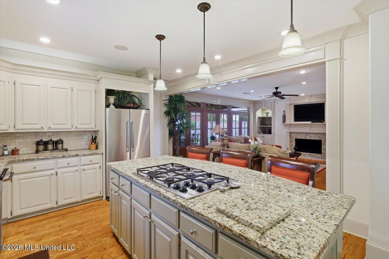 301 Feather Glen Ridgeland, MS 39157 - Photo 9 of 22 13-301 Feather Glen _ Hometoursms.com
