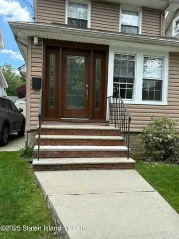 $898,888 | 152 Harvest Avenue | West Brighton