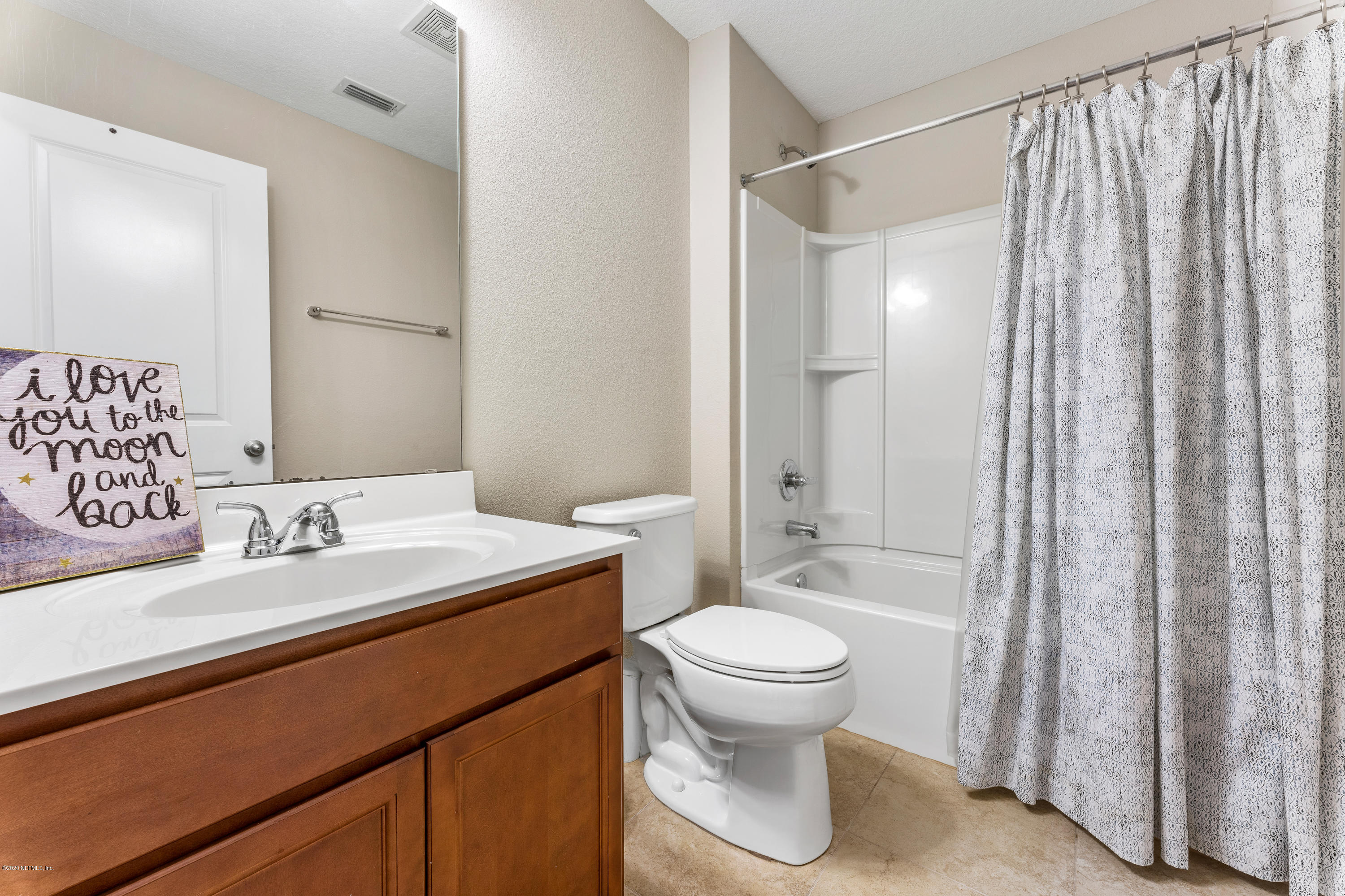 3231 Chestnut Ridge Way Orange Park, FL 32065 - Photo 20 of 35 GUEST BATHROOM