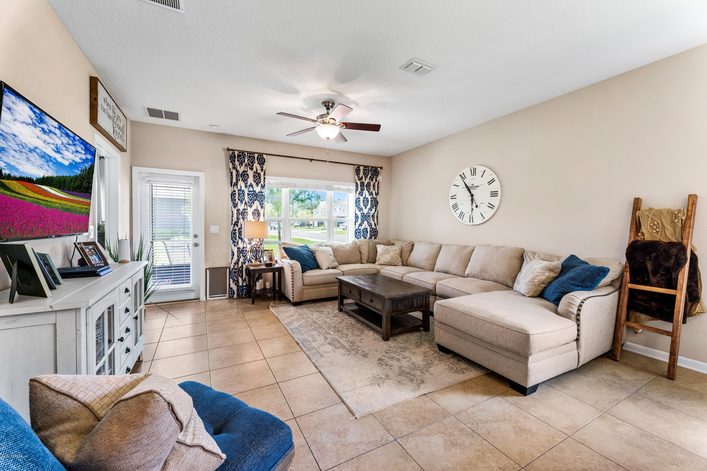 3231 Chestnut Ridge Way Orange Park, FL 32065 - Photo 9 of 35 FAMILY ROOM