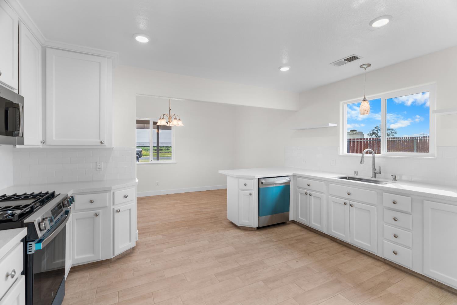 25393 Kennefick Road Acampo, CA 95220 - Photo 10 of 23