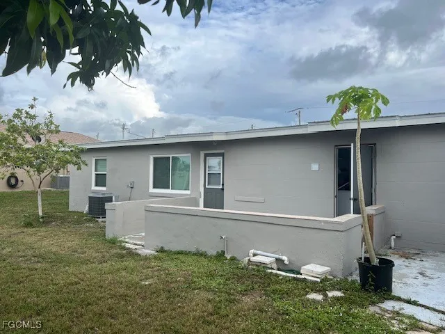 $1,900 | 235 Mentel Terrace, Port Charlotte, FL 33952