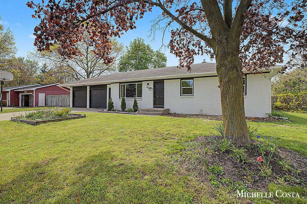 7697 Hollyhock Avenue Jenison, MI 49428 - Photo 4 of 32 3X0A1532