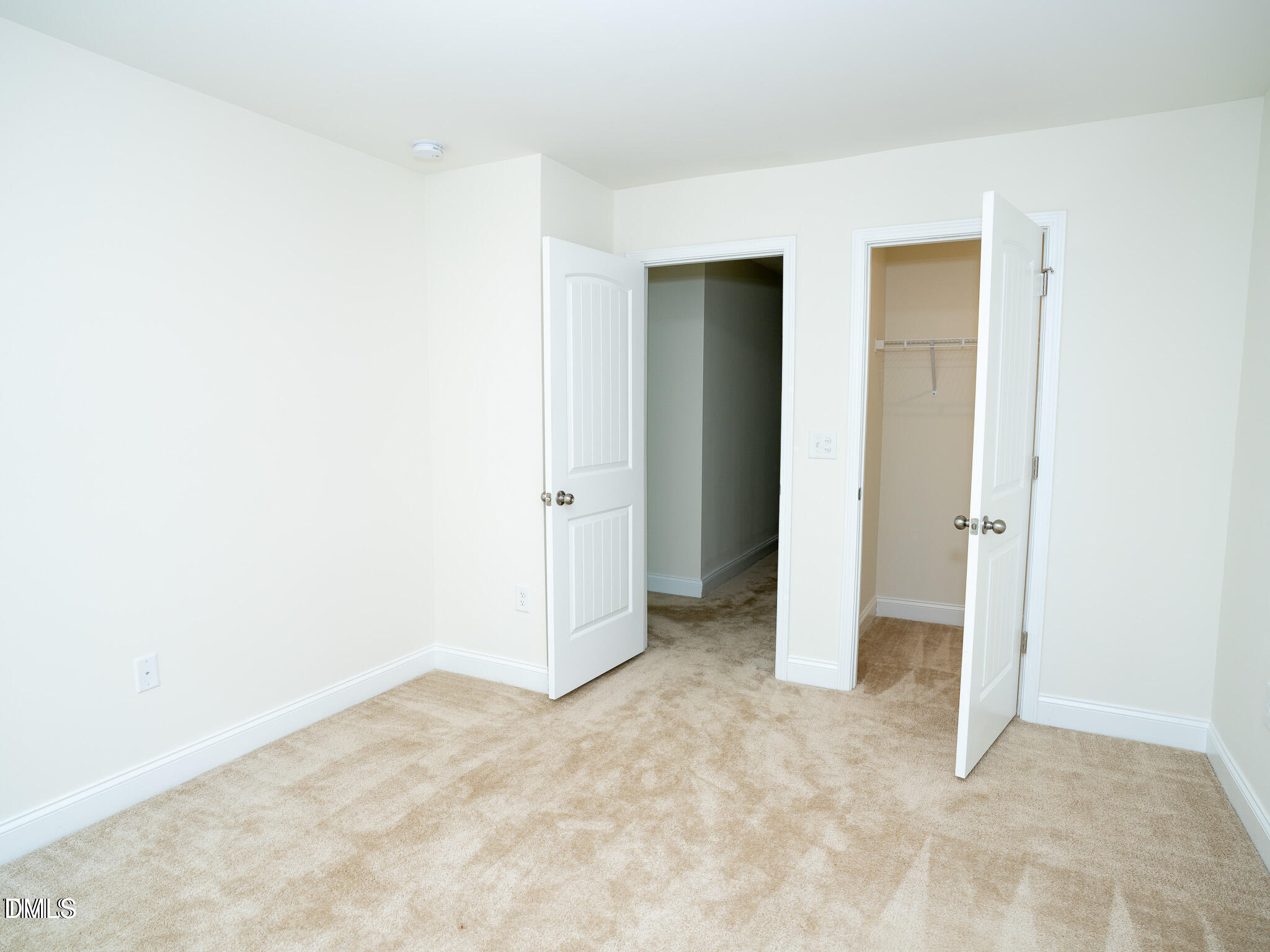 647 Newlyn Drive Raleigh, NC 27606 - Photo 26 of 52 20250801040150759891000000-o