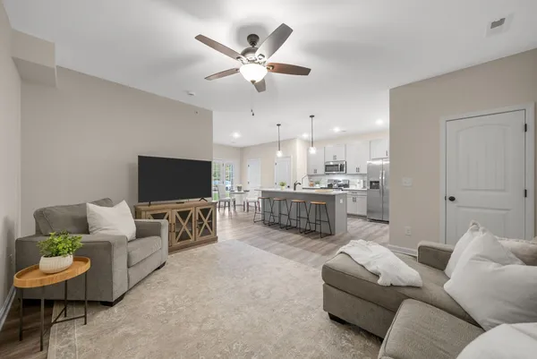 $1,285 | 15 Millswood Drive, Unit D108, Clarksville, TN 37042
