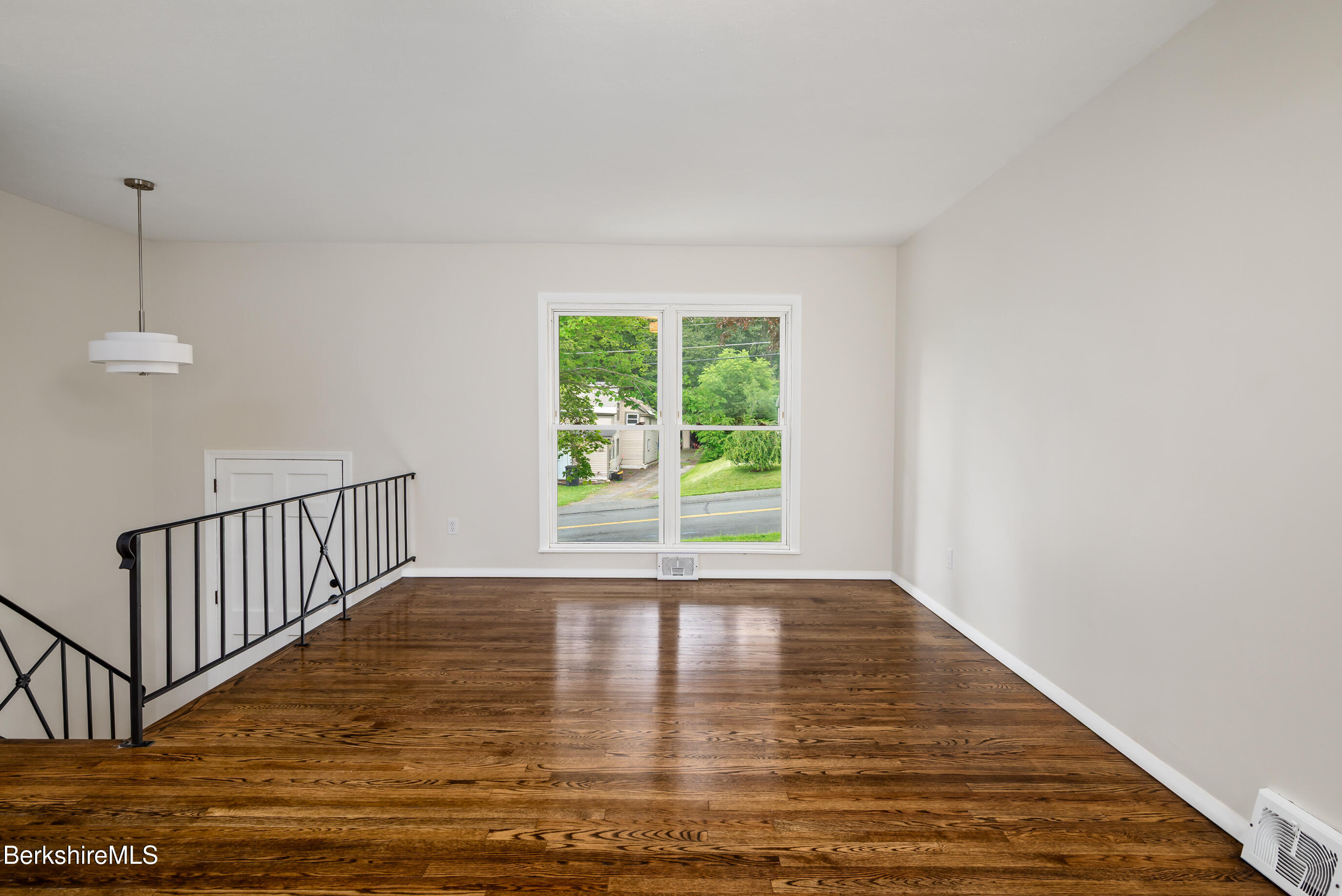 142 Franklin Street North Adams, MA 01247 - Photo 7 of 27 142-Franklin-7