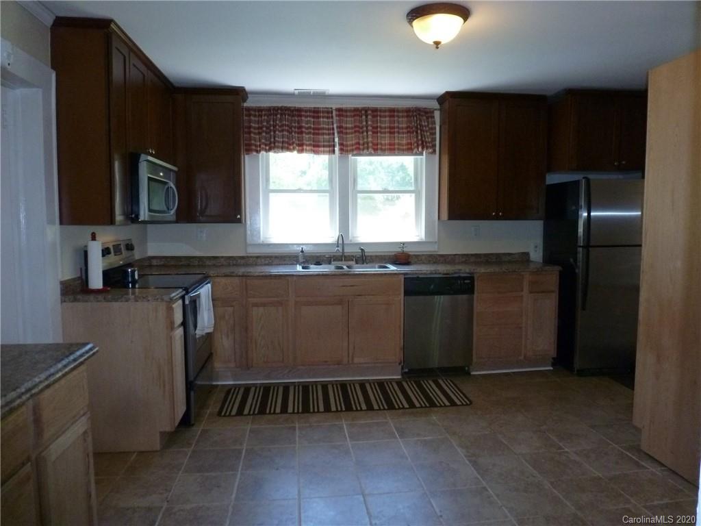 756 Columbia Road Chester, SC 29706 - Photo 8 of 29 Gallery Image 8