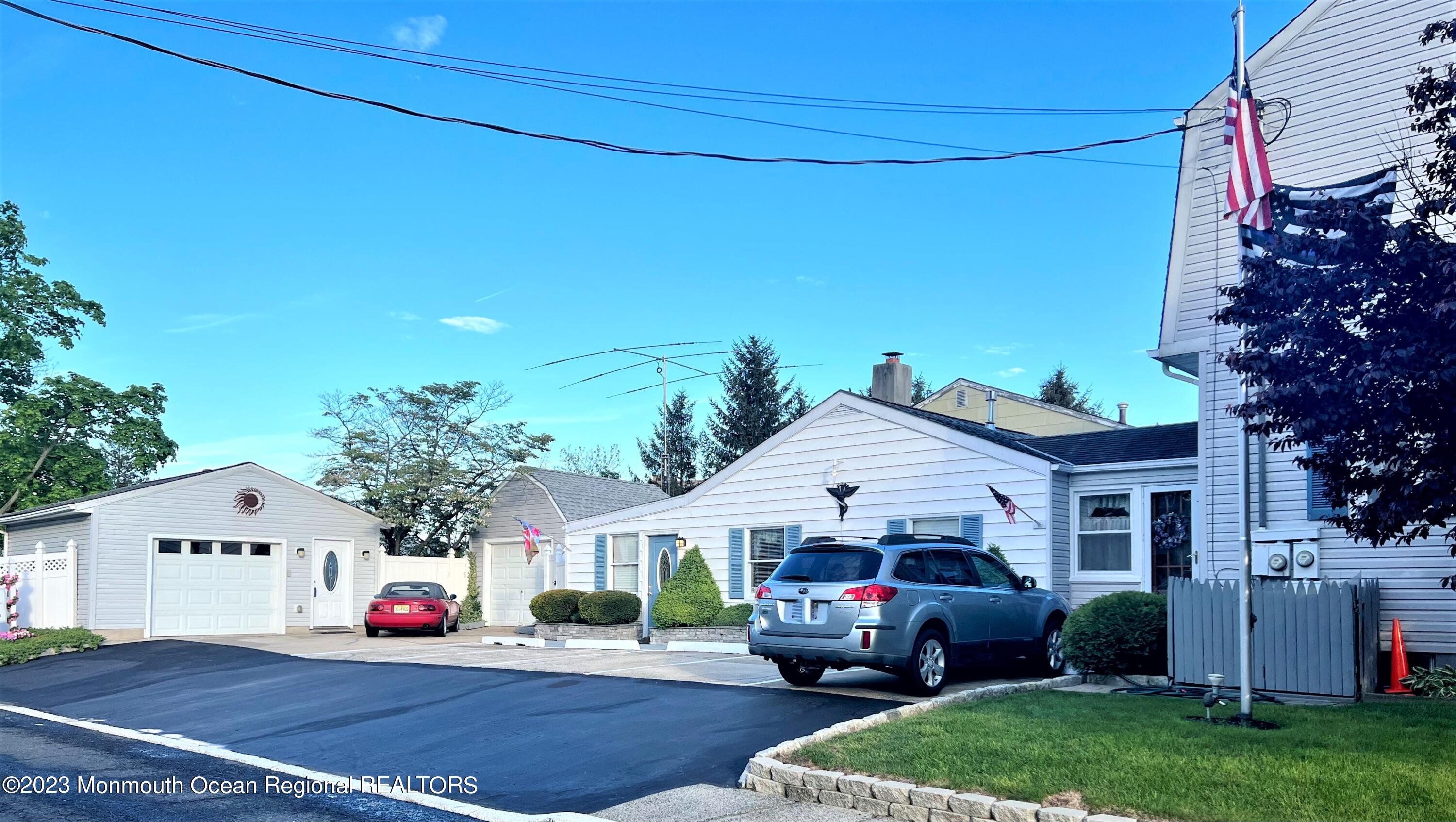 333 Main Street Keyport, NJ 07735 - Photo 2 of 64 333 Main exterior 4