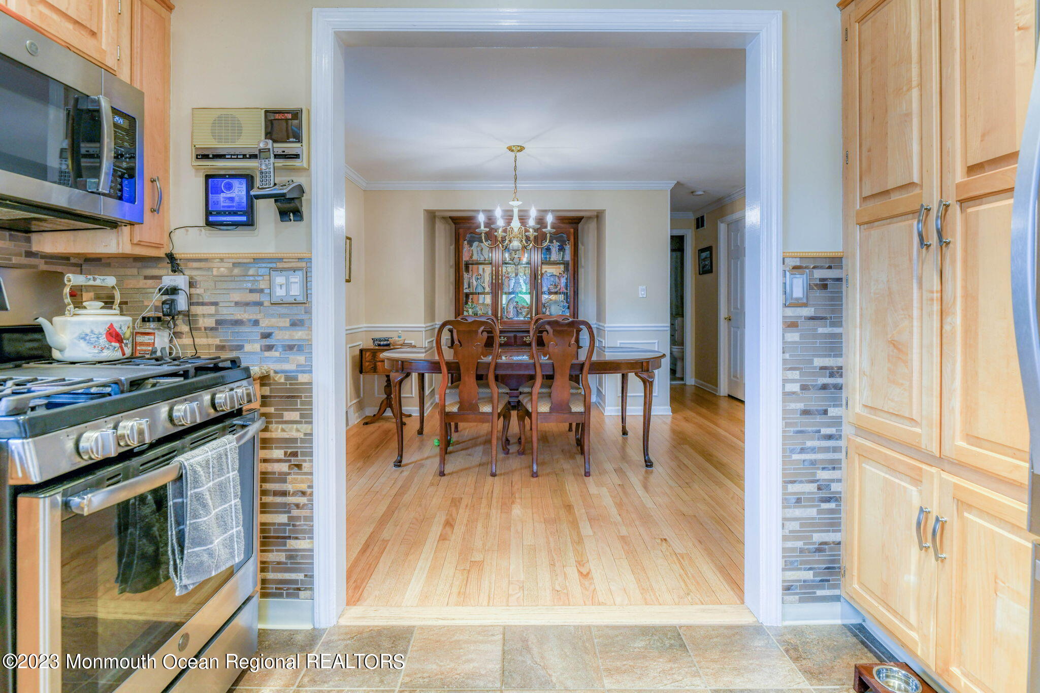 333 Main Street Keyport, NJ 07735 - Photo 8 of 64 73-web-or-mls-DSC_7721_47