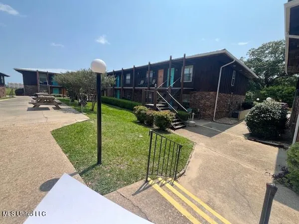 $93,000 | 1550 East 2nd Street, Unit 91, Pass Christian, MS 39571
