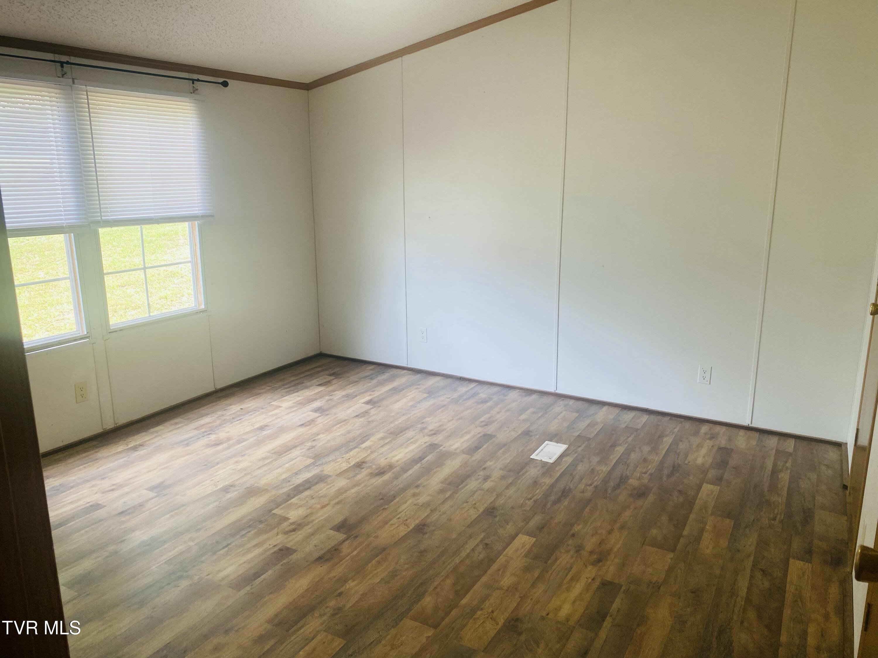 6218 Lake Road Big Stone Gap, VA 24219 - Photo 7 of 14 6744C864-D1FA-4725-BC0E-2A62F2FF13ED