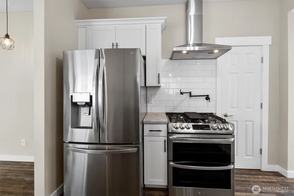 $415,000 | 310 Second Street, Sumas, WA 98295