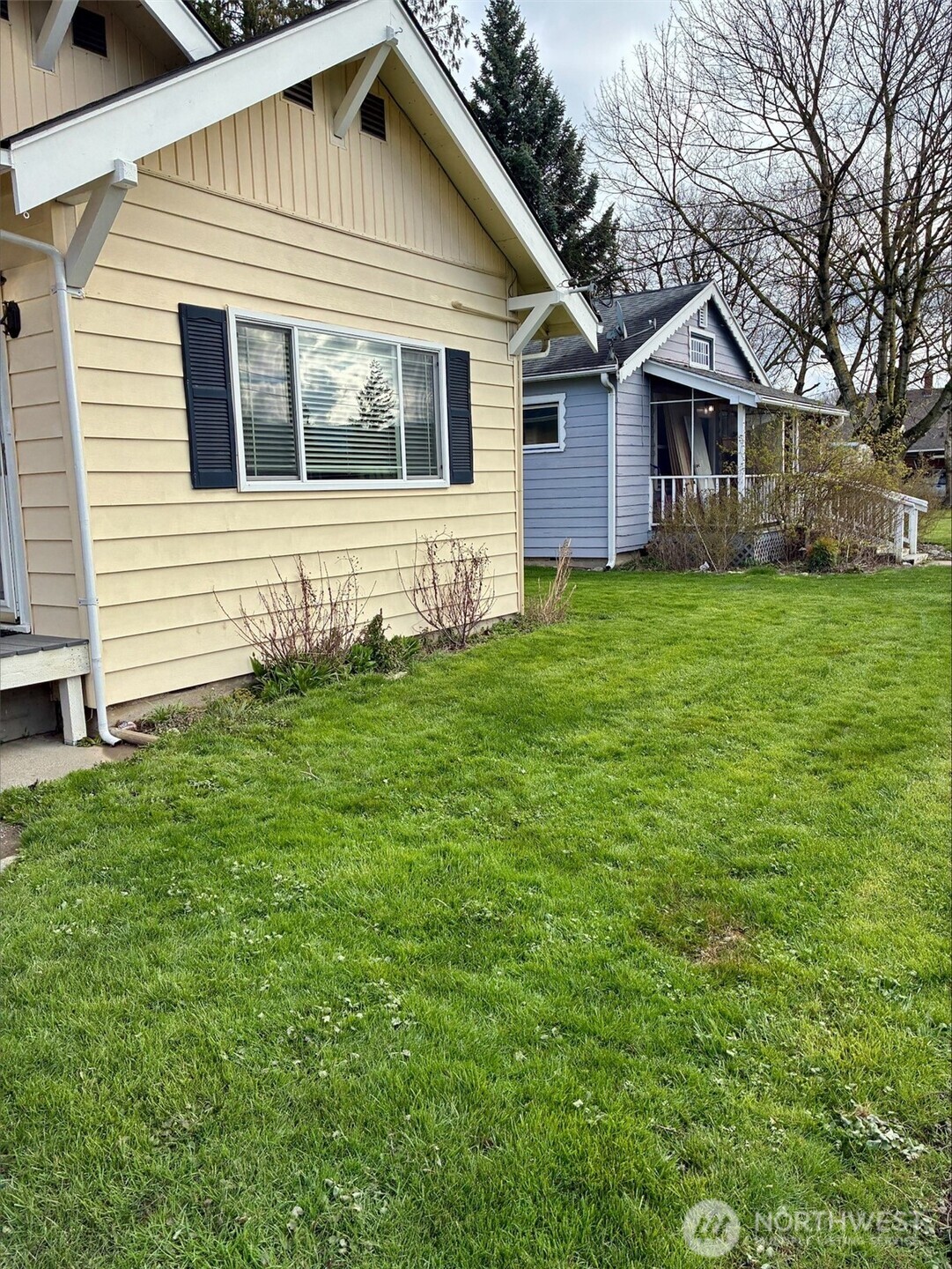 310 Second Street Sumas, WA 98295 - Photo 25 of 28