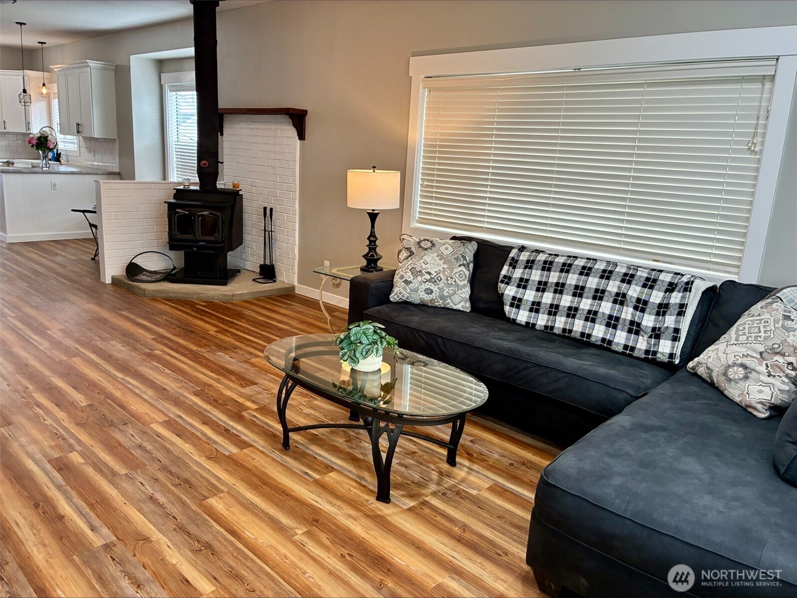 310 Second Street Sumas, WA 98295 - Photo 3 of 28