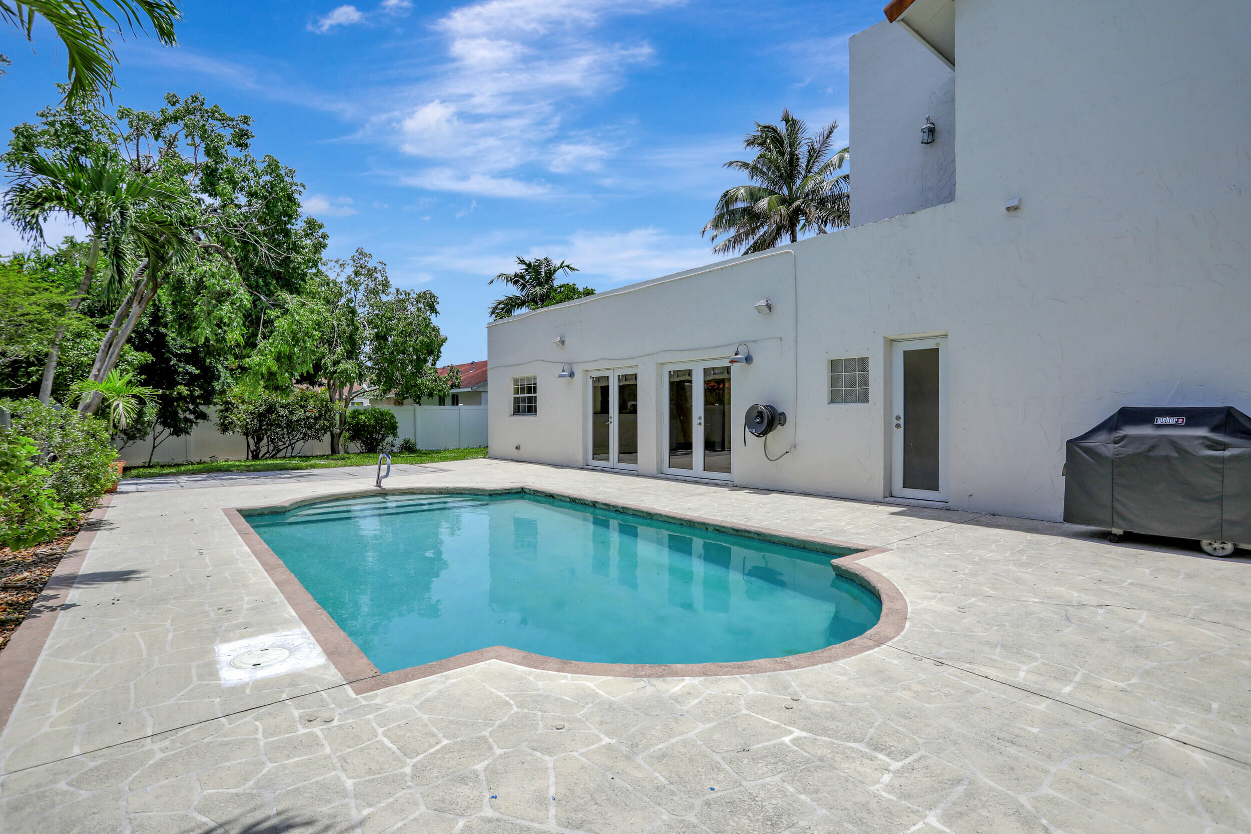 237 Northwest 7th Street Boca Raton, FL 33432 - Photo 15 of 17 Open Pool