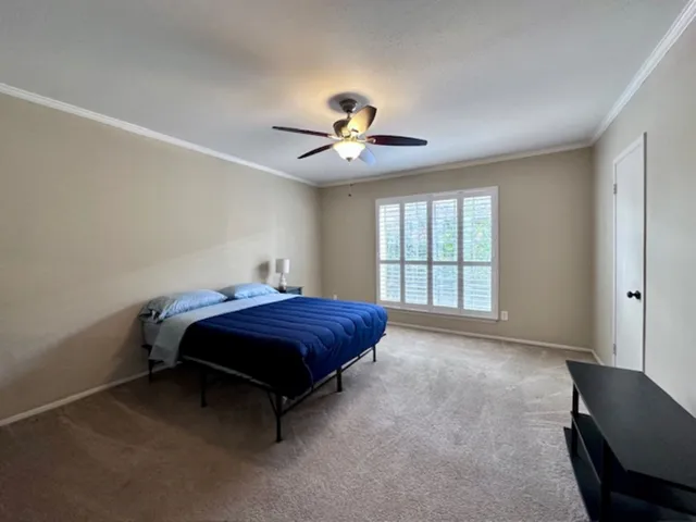 $2,000 | 2228 South Piney Point Road, Unit 109, Houston, TX 77063