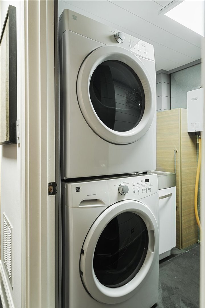 768 High Ridge Road Roselle, IL 60172 - Photo 40 of 46 a utility room with dryer and washer