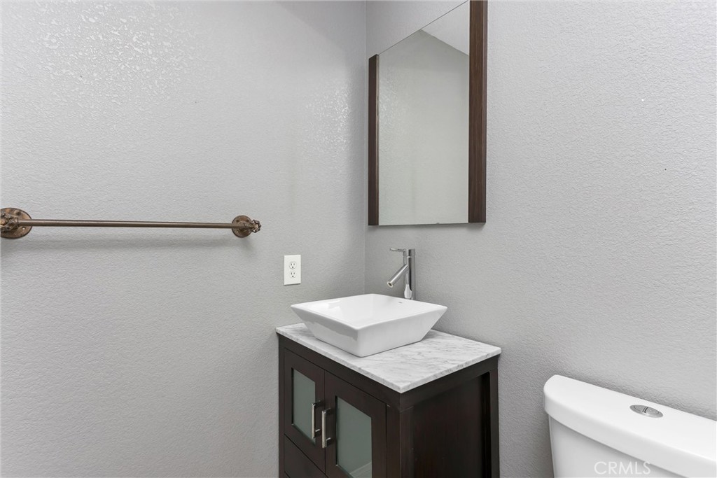 12749 Via Barcelona Road Yucaipa, CA 92399 - Photo 17 of 36