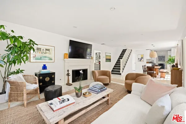 $12,500 | 5733 Valley Oak Drive, Los Angeles, CA 90068