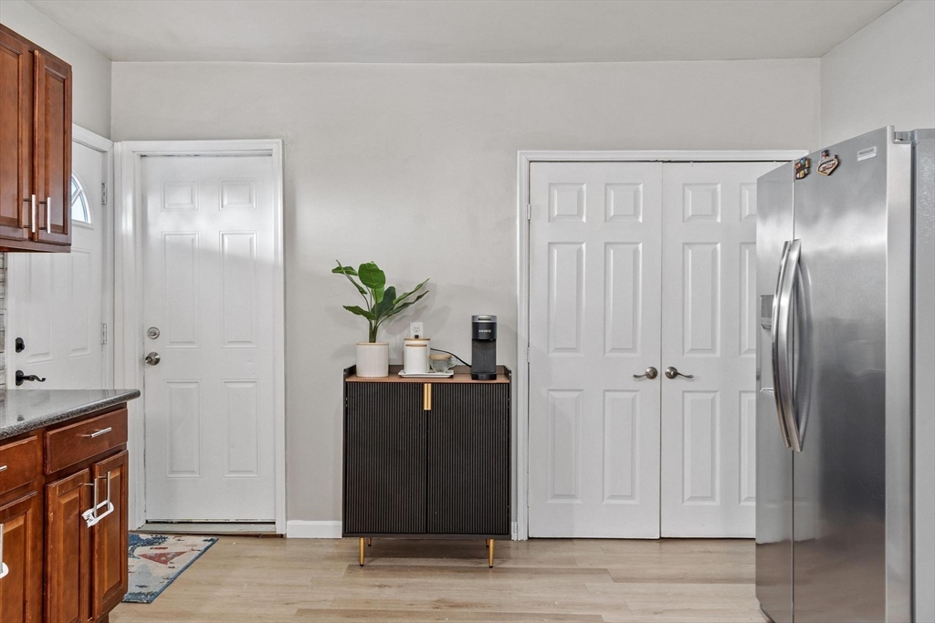 29 Leete Street Springfield, MA 01108 - Photo 18 of 38