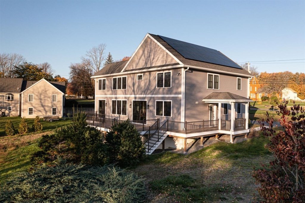 39 Millville Road Mendon, MA 01756 - Photo 3 of 42 Gallery Image 3