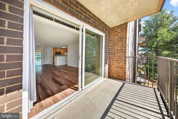 $1,690 | 60 South Van Dorn Street, Unit 413, Alexandria, VA 22304