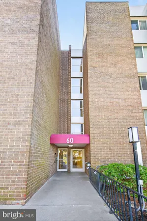 $1,690 | 60 South Van Dorn Street, Unit 413, Alexandria, VA 22304
