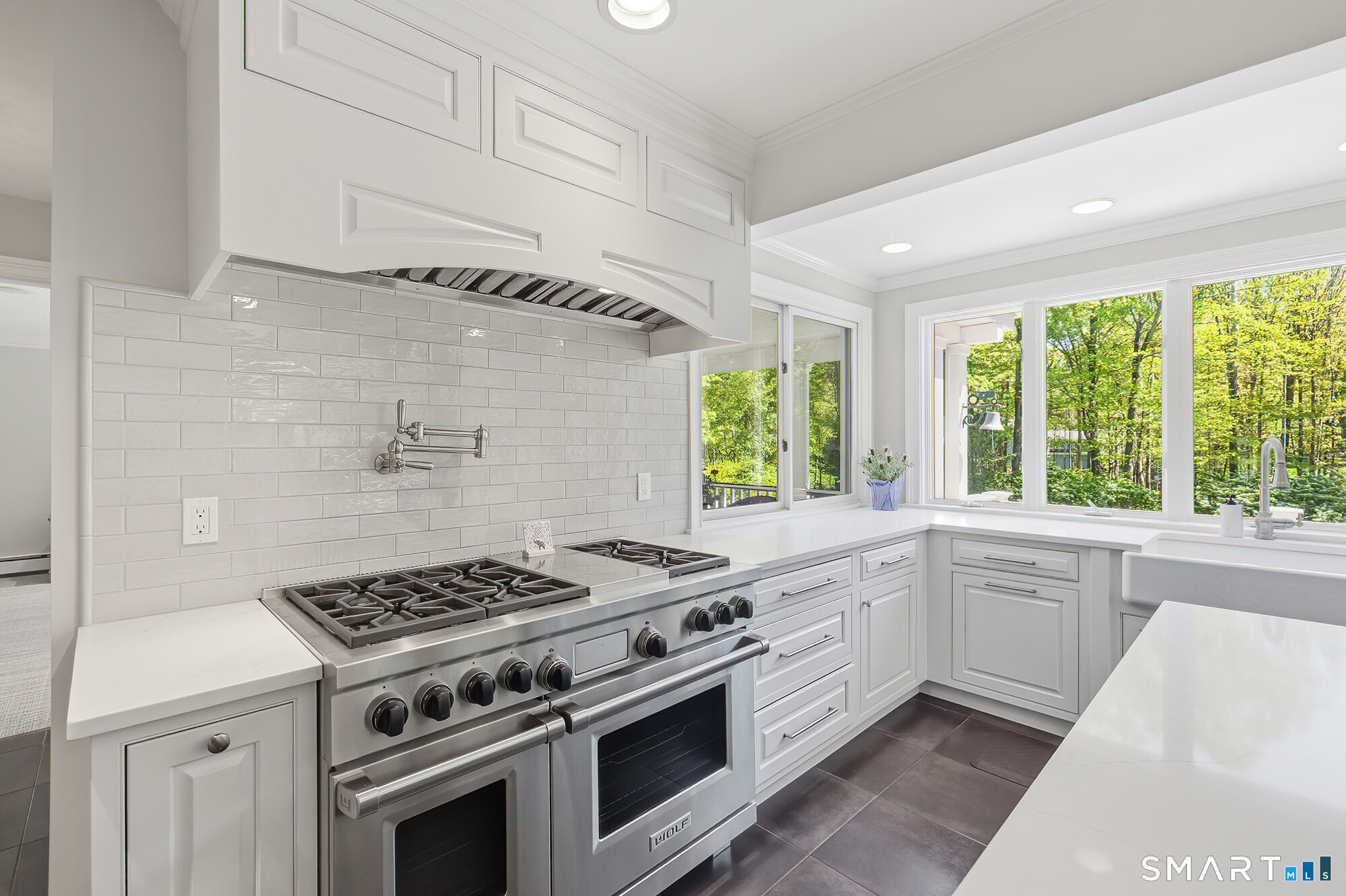 27 Webster Road Ridgefield, CT 06877 - Photo 8 of 40