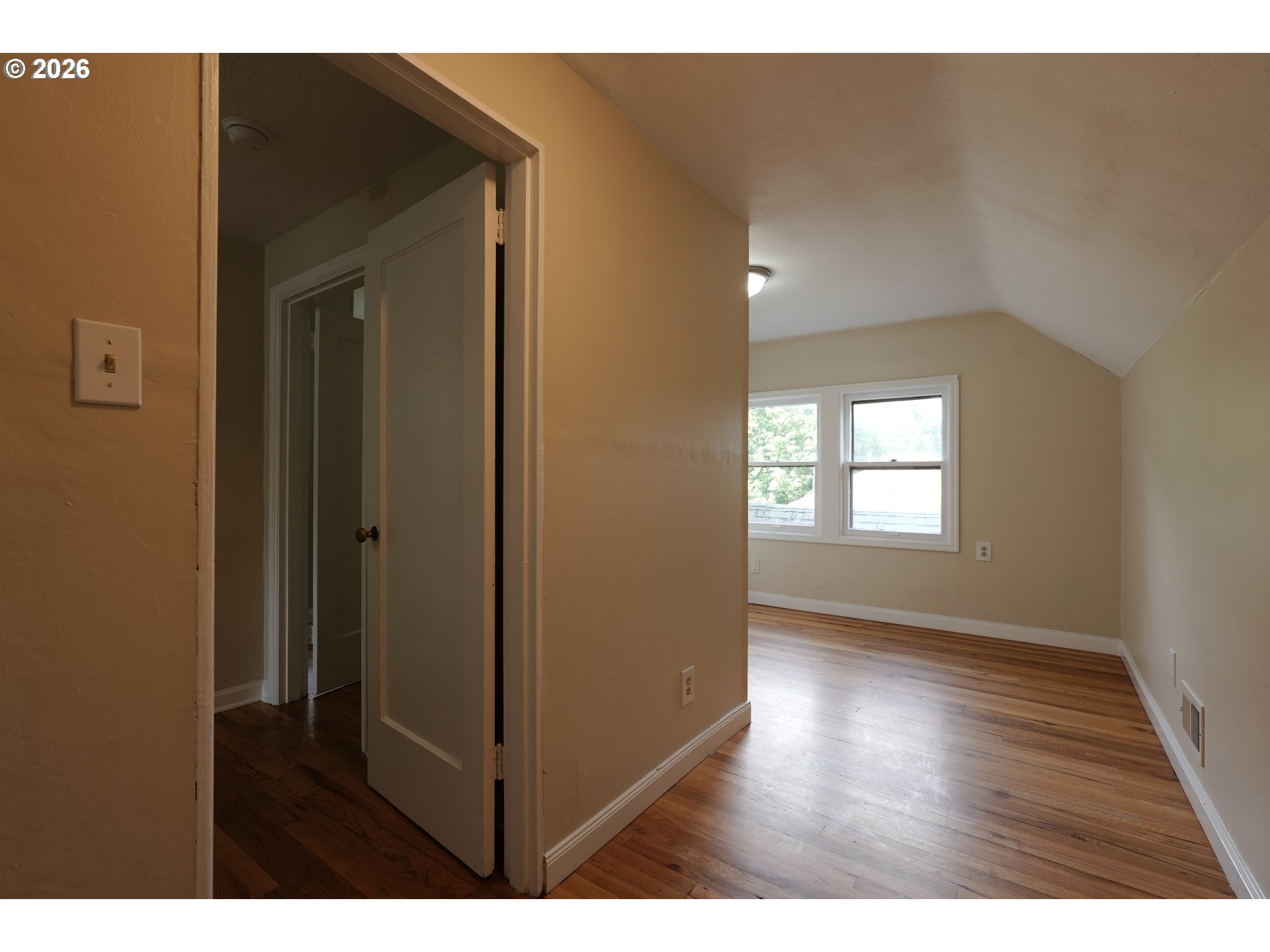 7925 Southwest 11th Avenue Portland, OR 97219 - Photo 30 of 39