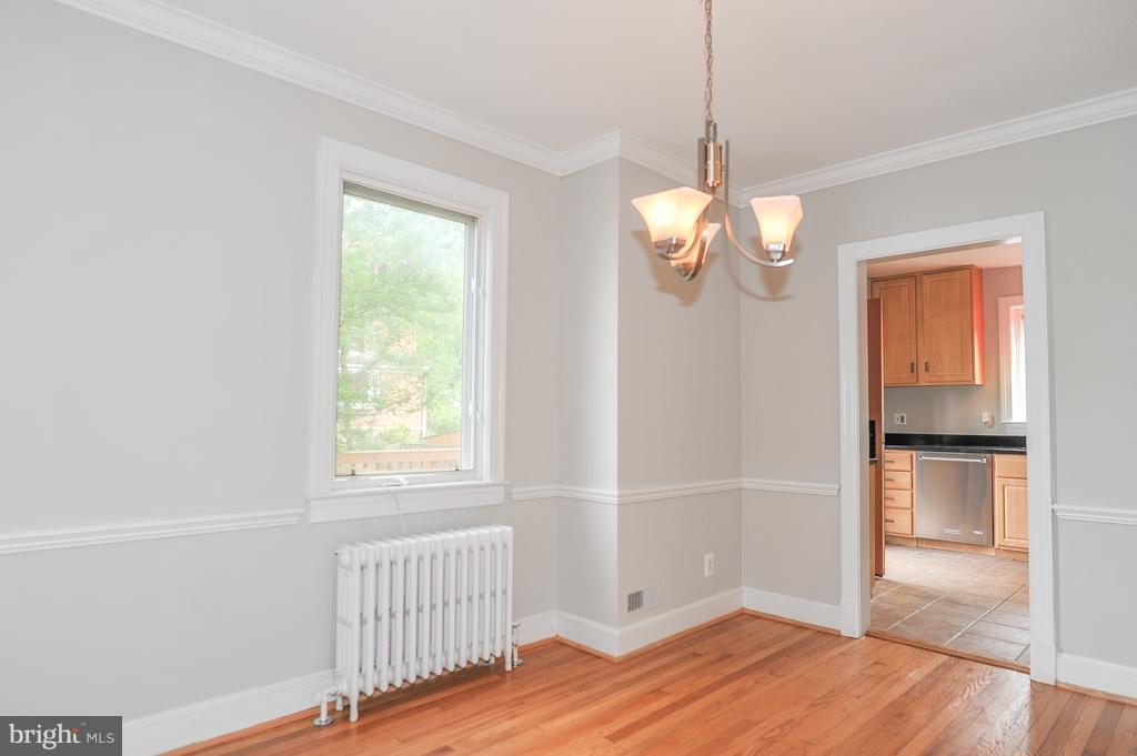 801 West Braddock Road Alexandria, VA 22302 - Photo 11 of 30 Dining Room