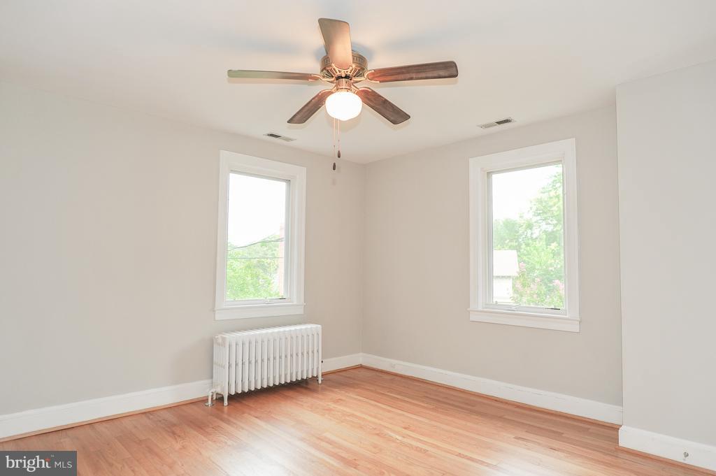 801 West Braddock Road Alexandria, VA 22302 - Photo 19 of 30 Bedroom