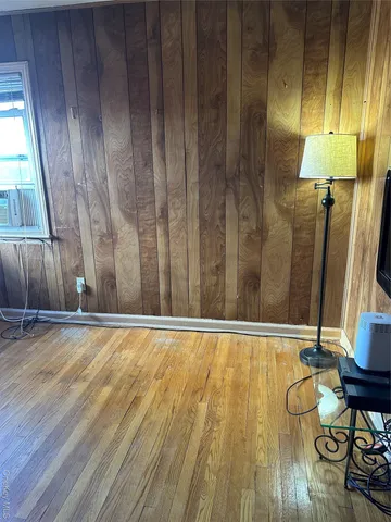 $929,000 | 81-25 258th Street | Floral Park