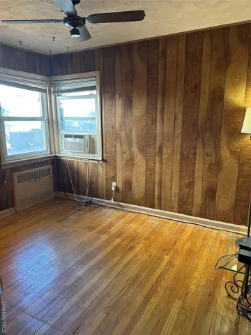 $929,000 | 81-25 258th Street | Floral Park