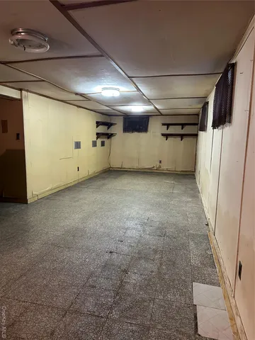 $929,000 | 81-25 258th Street | Floral Park