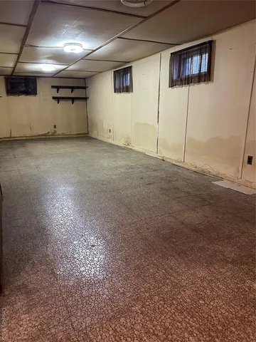 $929,000 | 81-25 258th Street | Floral Park