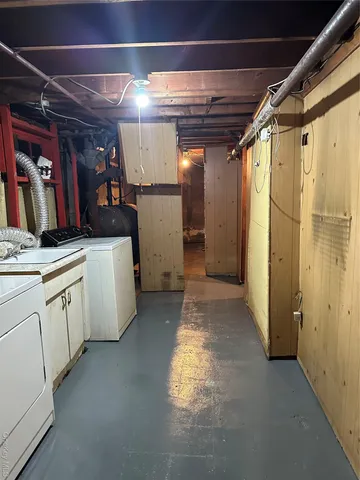 $929,000 | 81-25 258th Street | Floral Park