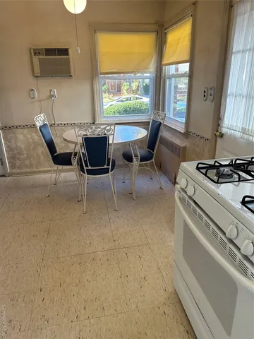 $929,000 | 81-25 258th Street | Floral Park