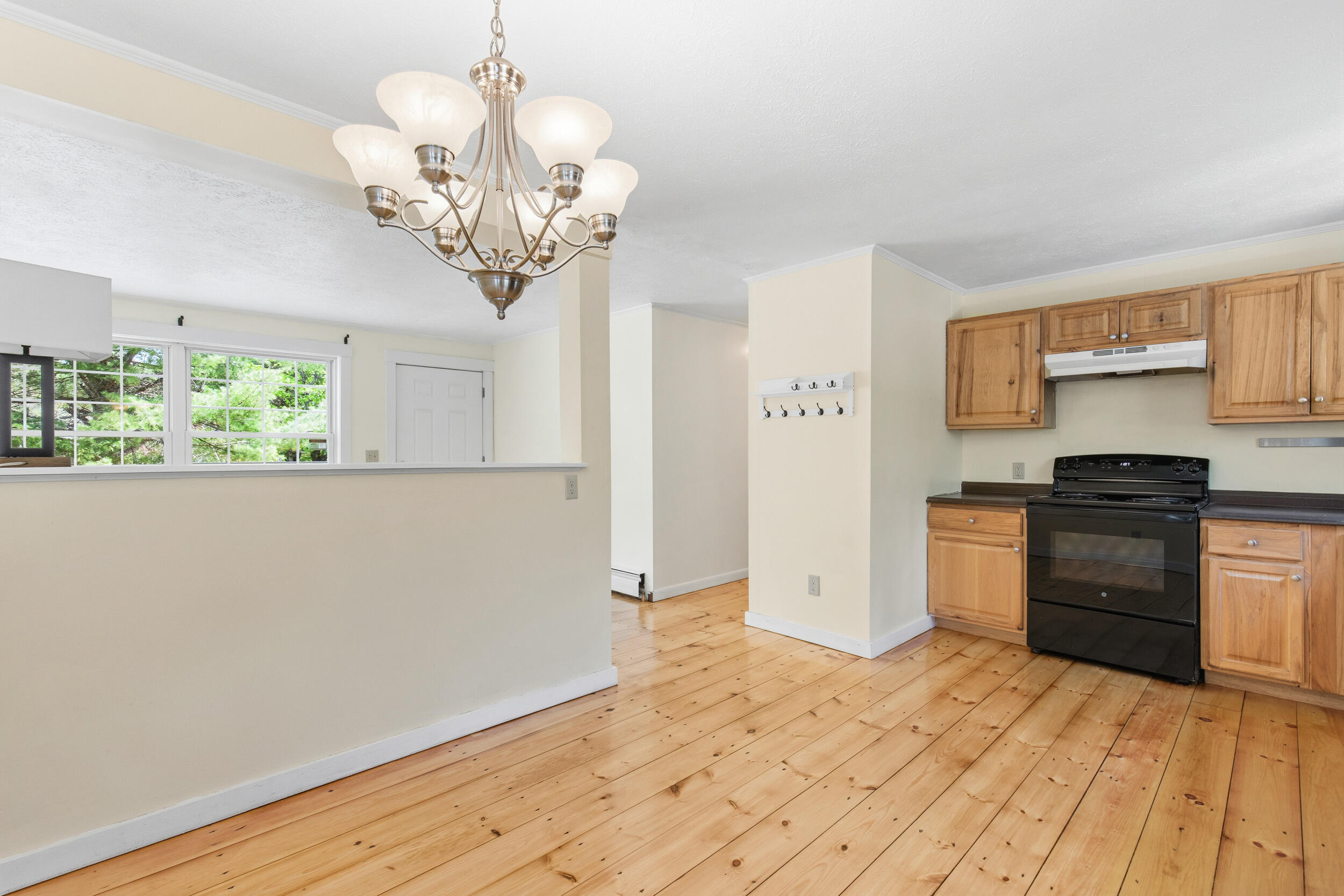 450 Richville Road Standish, ME 04084 - Photo 19 of 38 kitchen/dining