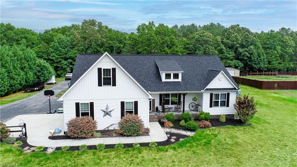 285 Washburn Road Madison, NC 27025 - Photo 2 of 24