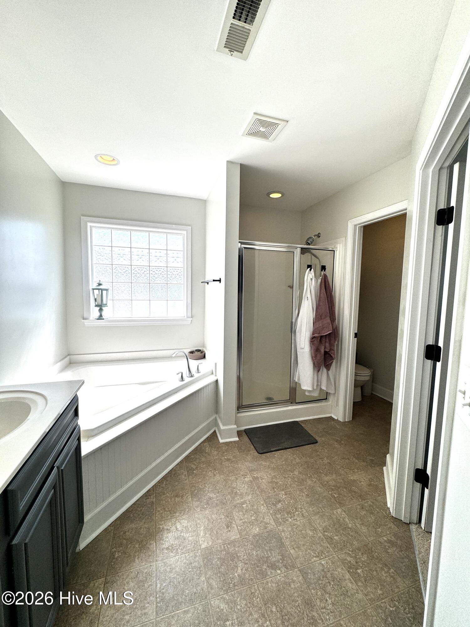 418 Amaryllis Lane Holly Ridge, NC 28445 - Photo 22 of 37 20260427_193115316_iOS