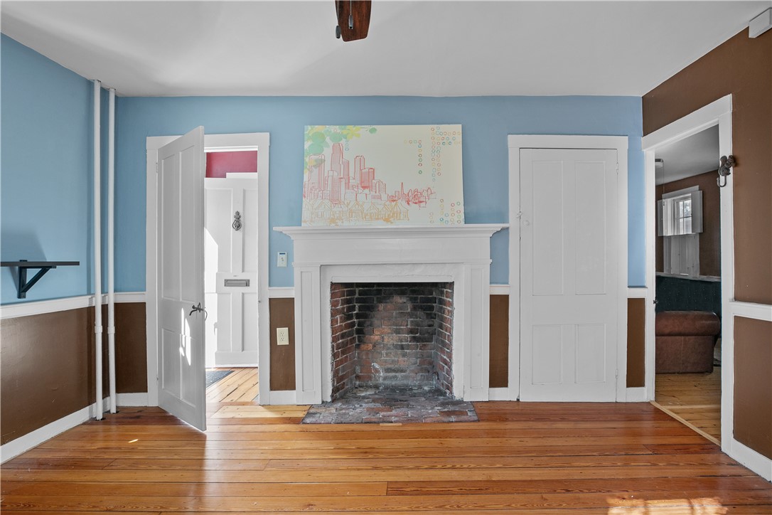 26 Perry Street, Unit 1 Newport, RI 02840 - Photo 2 of 27