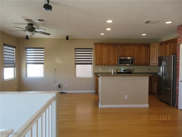 $1,850 | 9342 Autumn View Avenue, Las Vegas, NV 89178