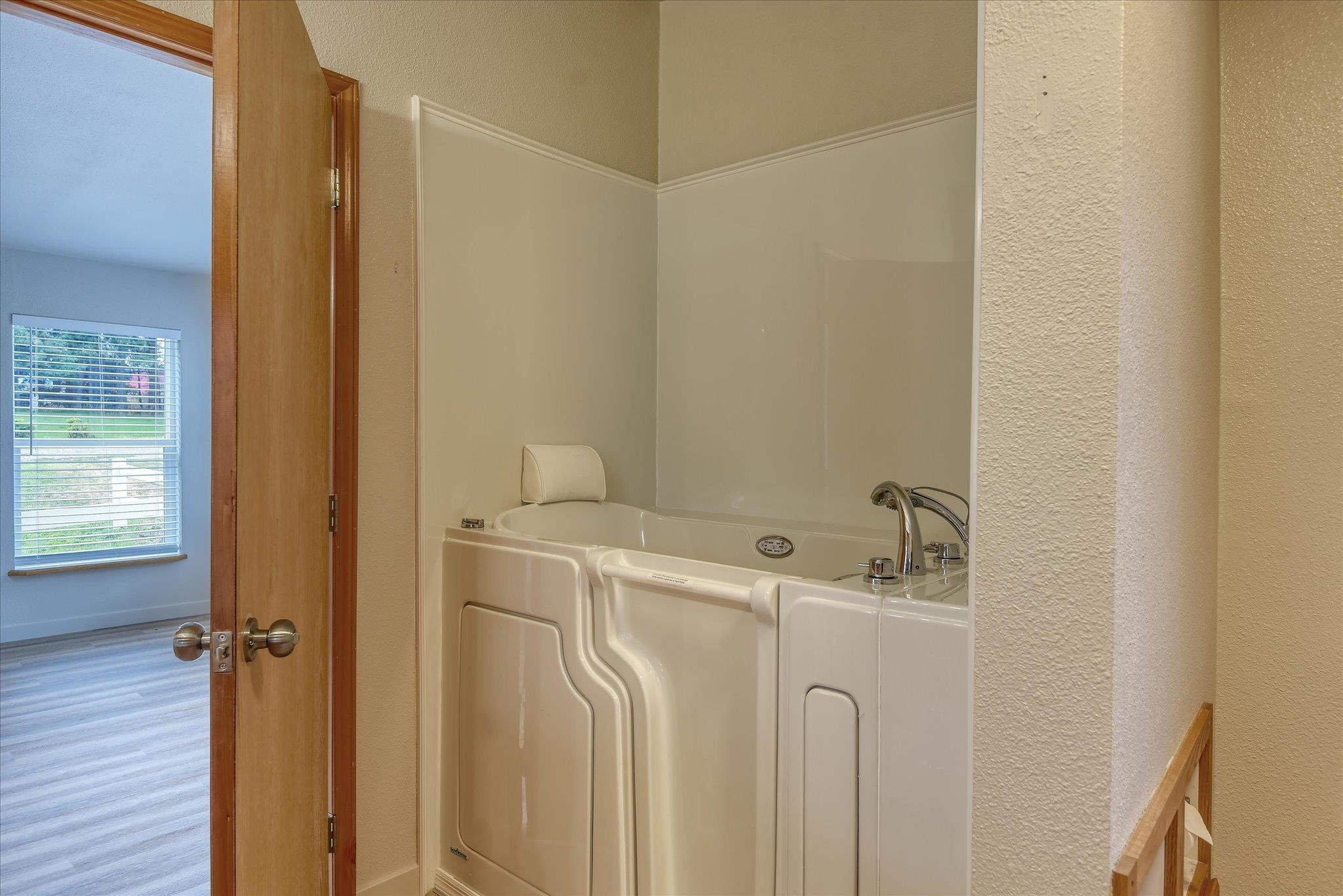 18318 North Atlantic Road Colbert, WA 99005 - Photo 18 of 28 Gallery Image 18