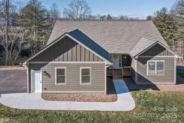 $998,000 | 105 Shelia Wynne Drive, Unit 8, Fletcher, NC 28732